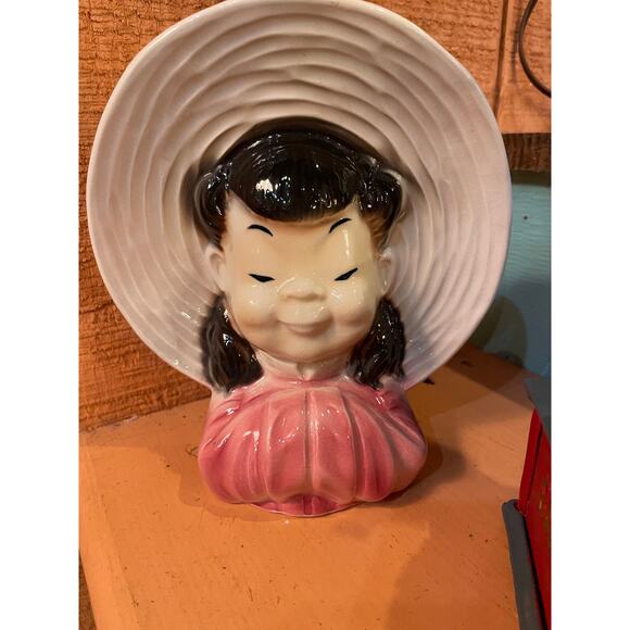 Vintage Wall Hanging Planter Girl with a grin - Picture 1 of 1